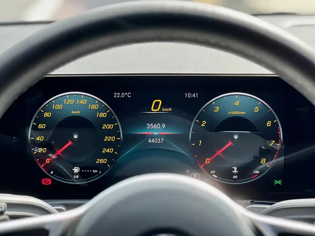 MERCEDES BENZ GLB 2022