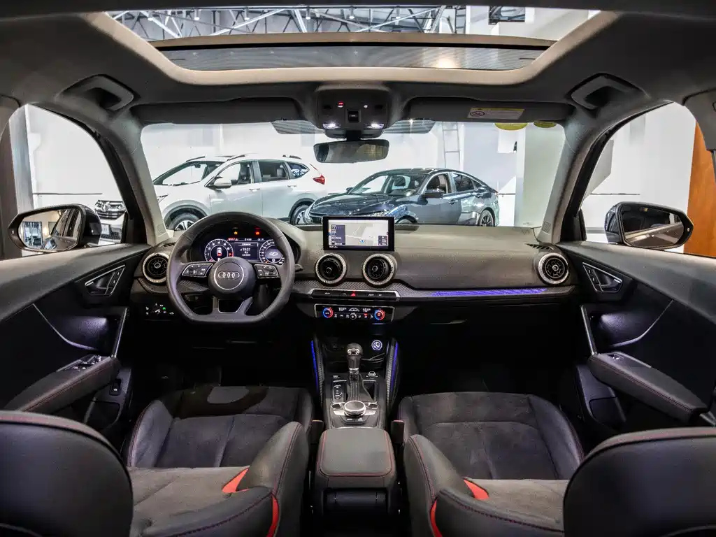 AUDI Q2L 2021