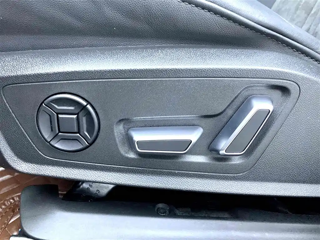 AUDI A6L 2023