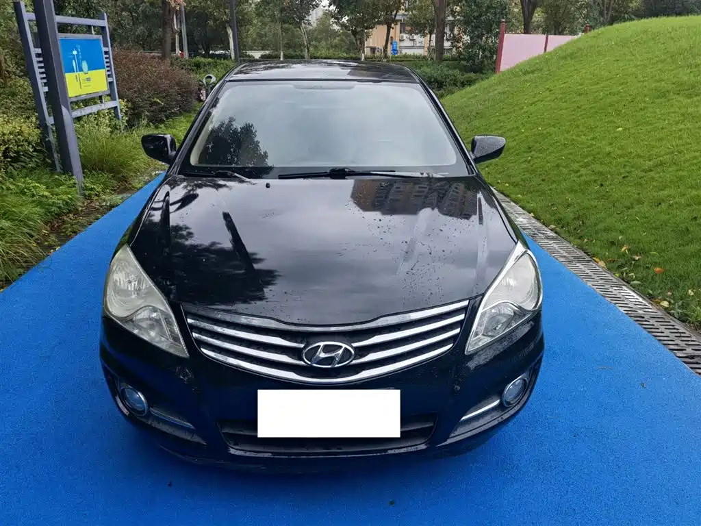 HYUNDAI CELESTA 2012