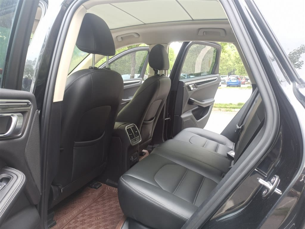 ZOTYE SR9 2017