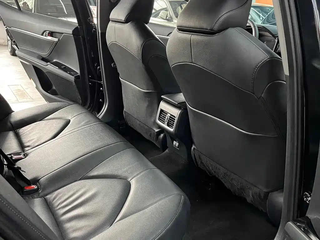 TOYOTA CAMRY 2023