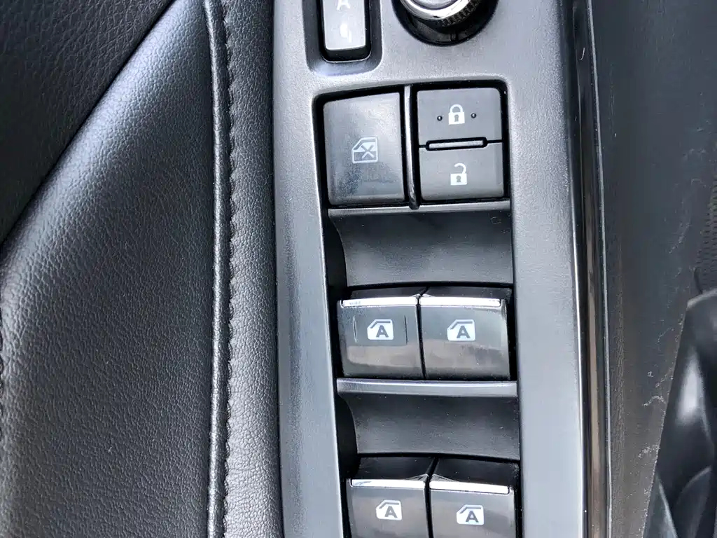 TOYOTA AVALON 2021