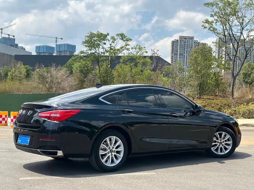 HONGQI H5 2020
