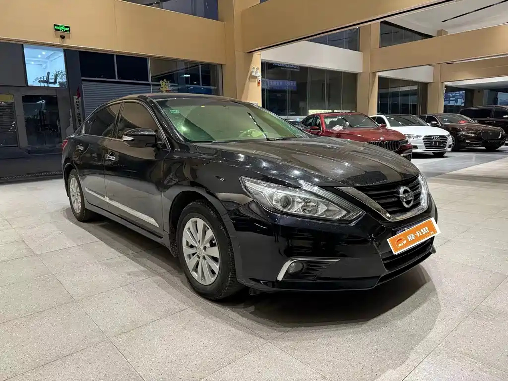 NISSAN TEANA 2018