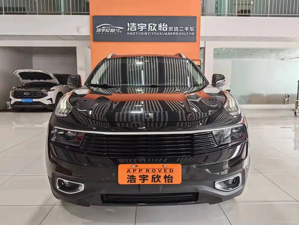 LYNK&CO 01 2018
