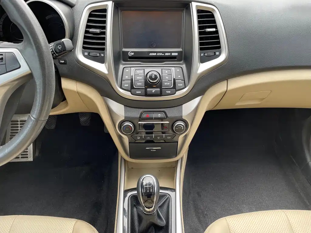 CHANGAN EADO 2015