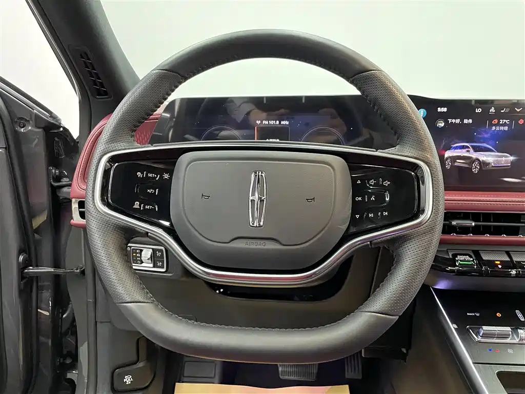LINCOLN ADVENTURER 2023