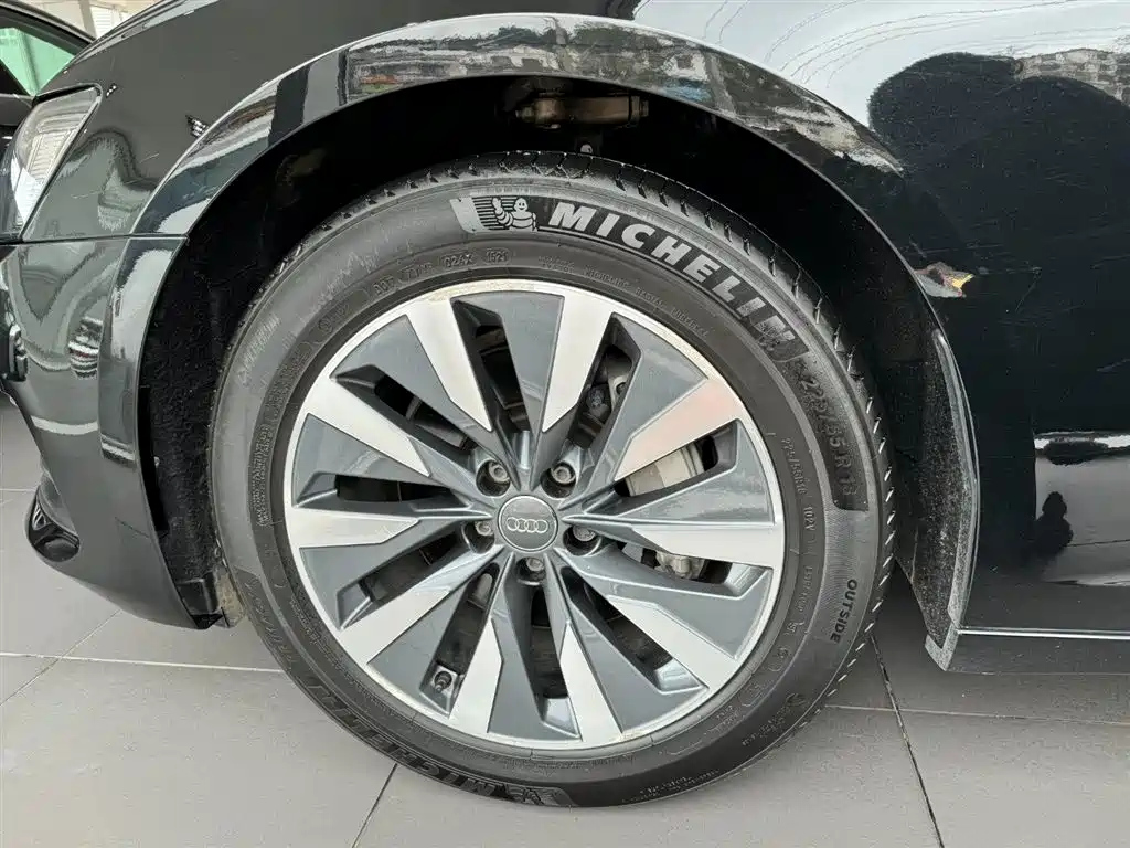 AUDI A6L 2020
