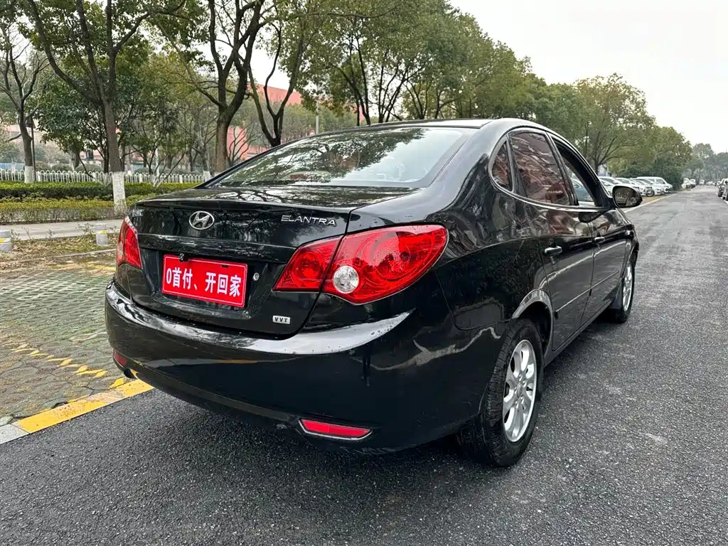HYUNDAI CELESTA 2010