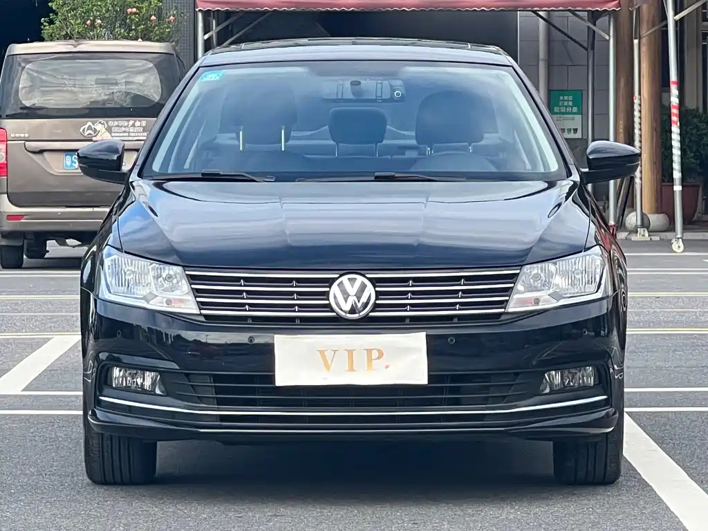 VOLKSWAGEN LAVIDA 2017