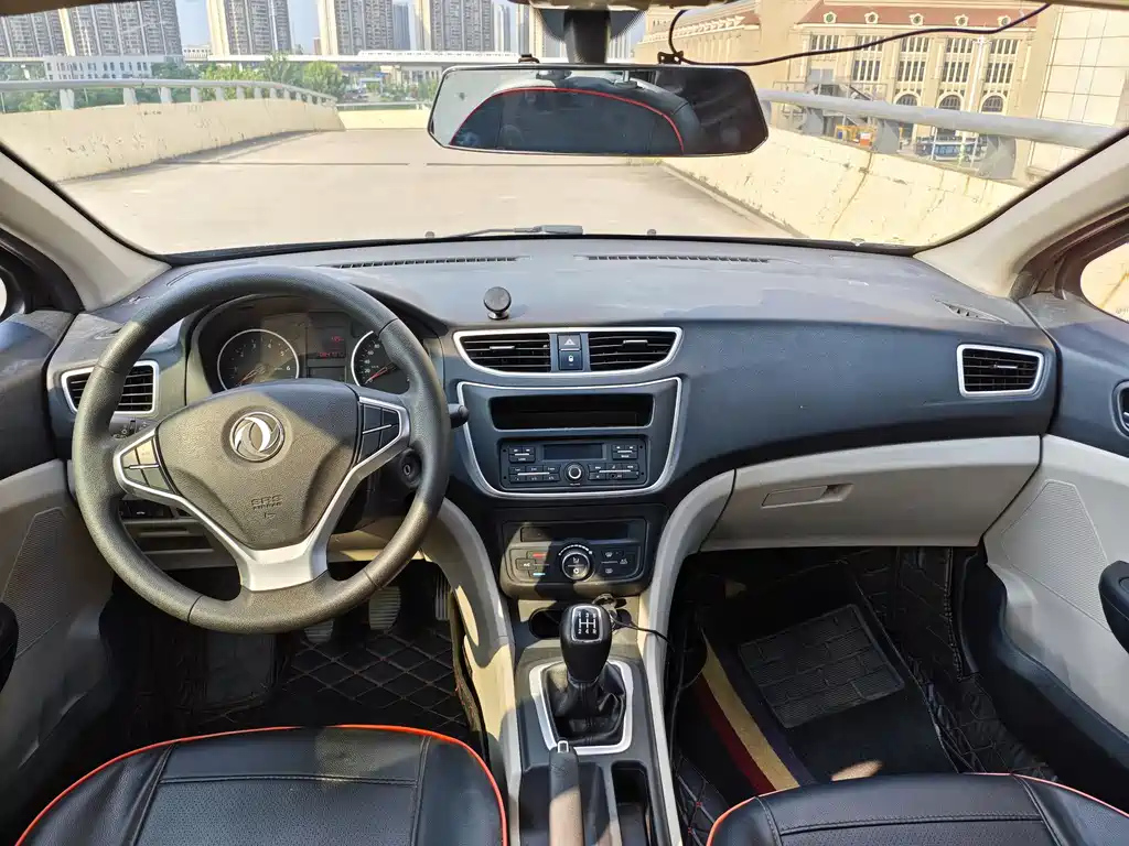 DONGFENG AEOLUS L60 2015