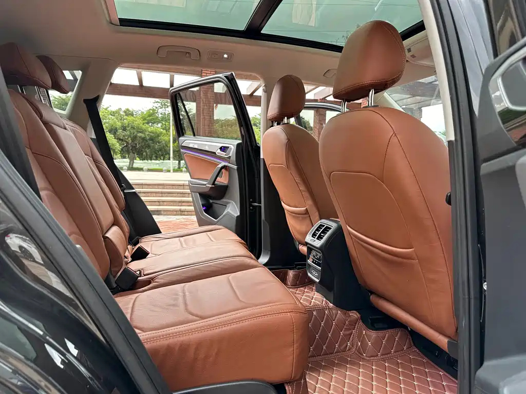 VOLKSWAGEN TAYRON 2020