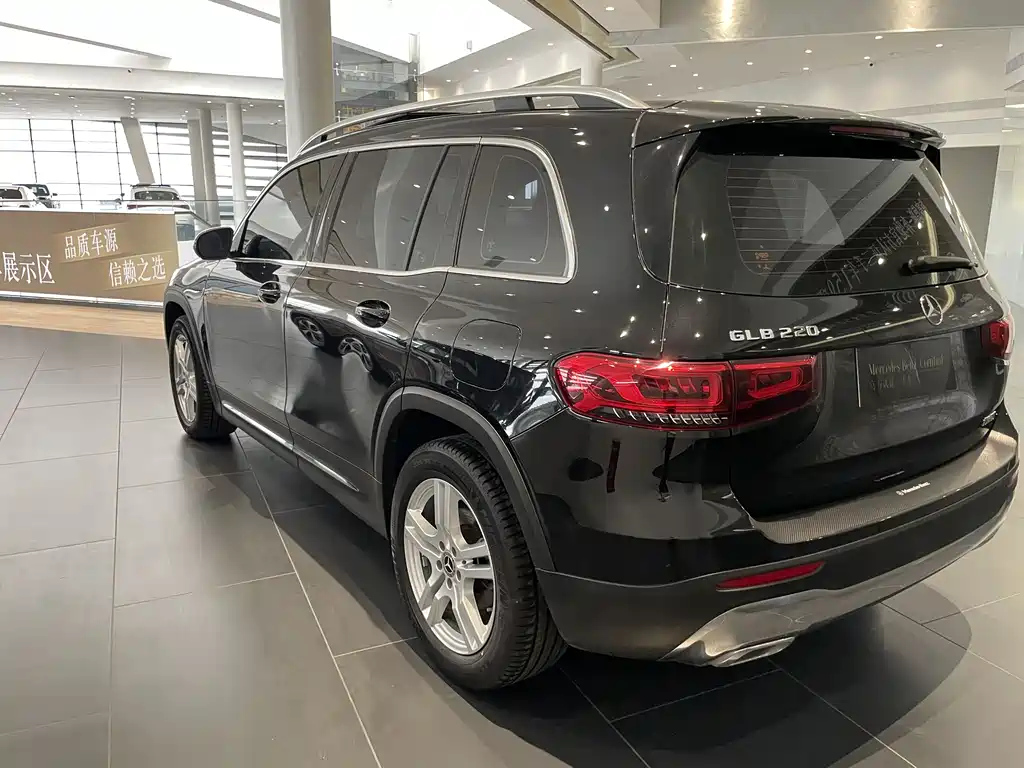 MERCEDES BENZ GLB 2022