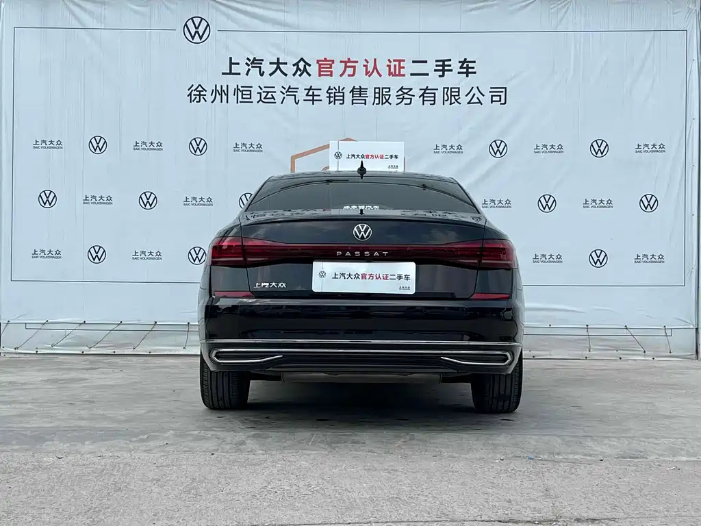 VOLKSWAGEN PASSAT 2023