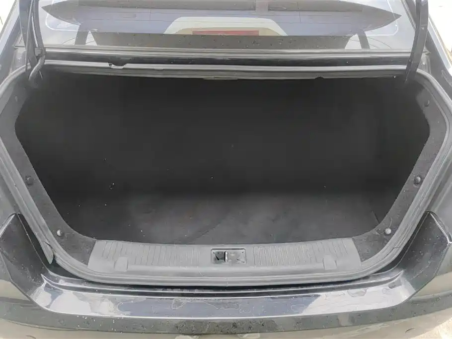 CHANGAN EADO 2016