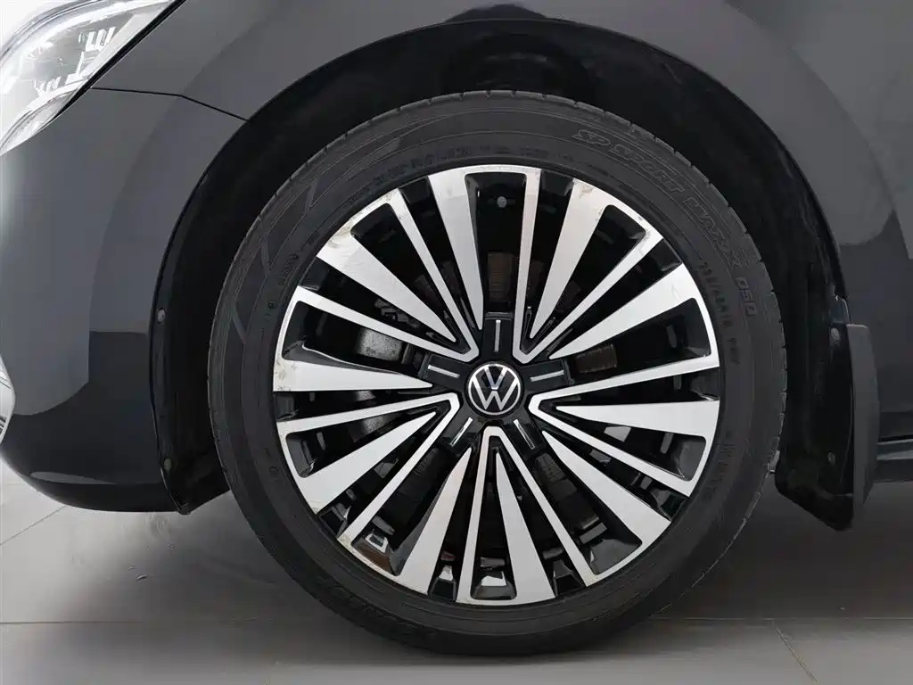 VOLKSWAGEN PASSAT 2021