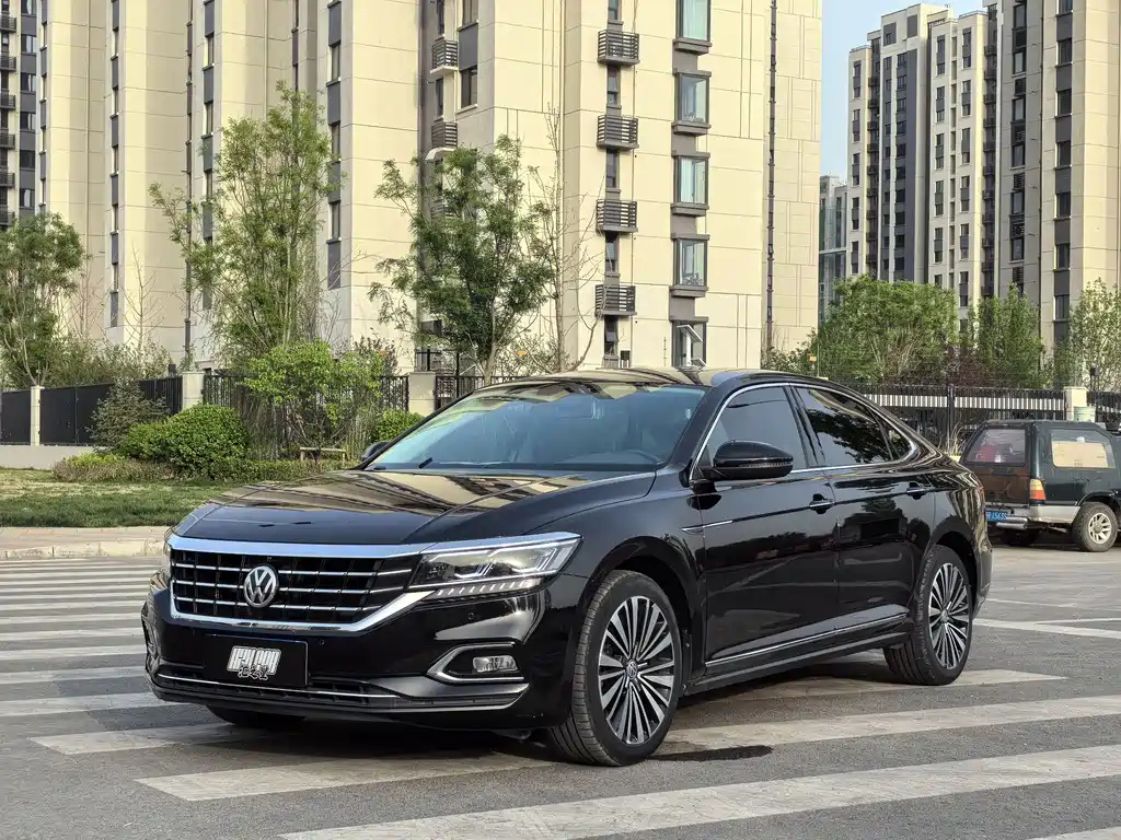 VOLKSWAGEN PASSAT 2021
