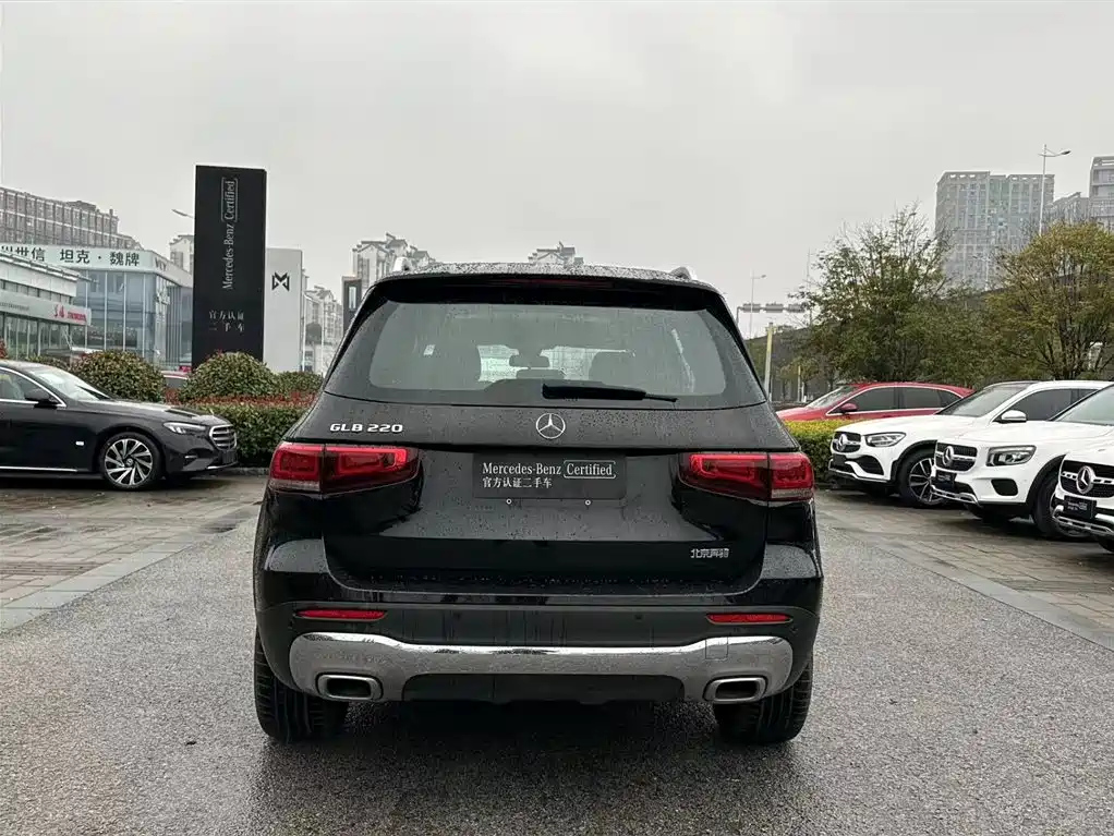 MERCEDES BENZ GLB 2022