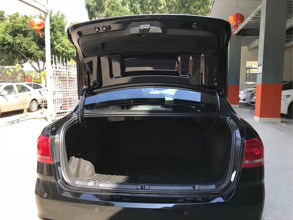 VOLKSWAGEN LAVIDA 2017