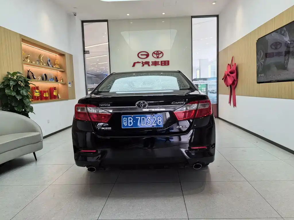 TOYOTA CAMRY 2013