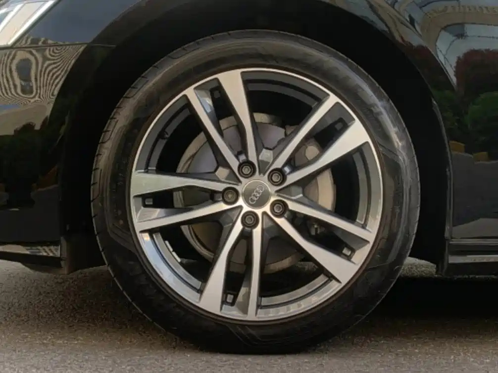 AUDI A6L 2020