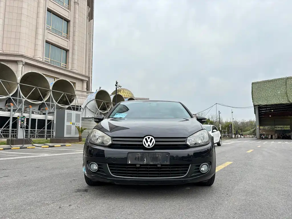 VOLKSWAGEN GOLF 2012