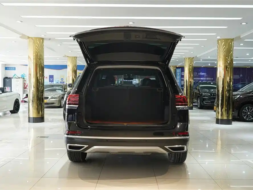 VOLKSWAGEN TOURAN 2021