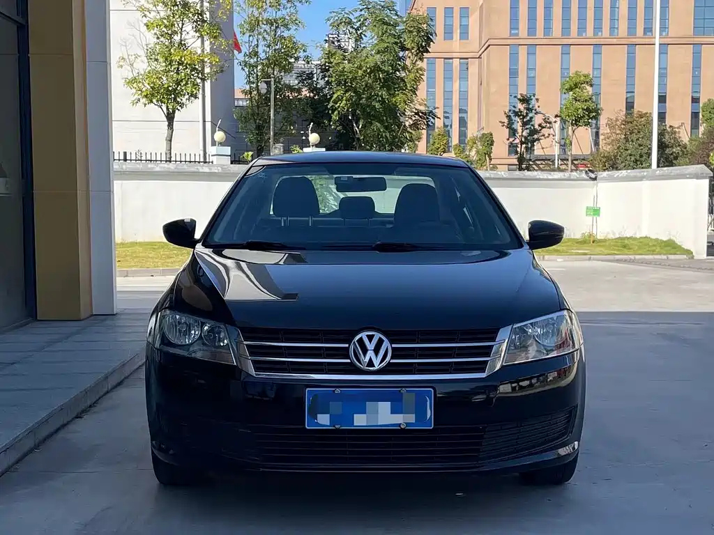 VOLKSWAGEN LAVIDA 2016
