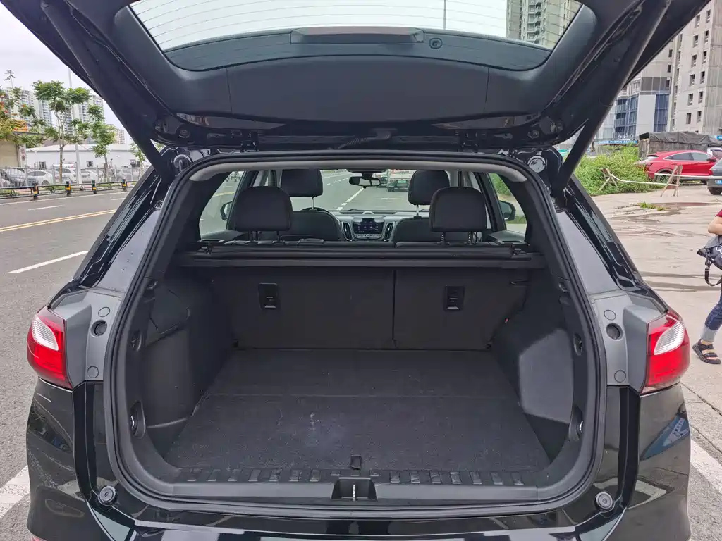 CHEVROLET EXPLORER 2020