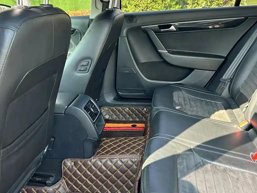 VOLKSWAGEN MAGOTAN 2016