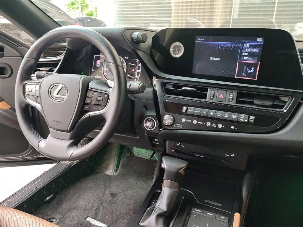 LEXUS ES 2022