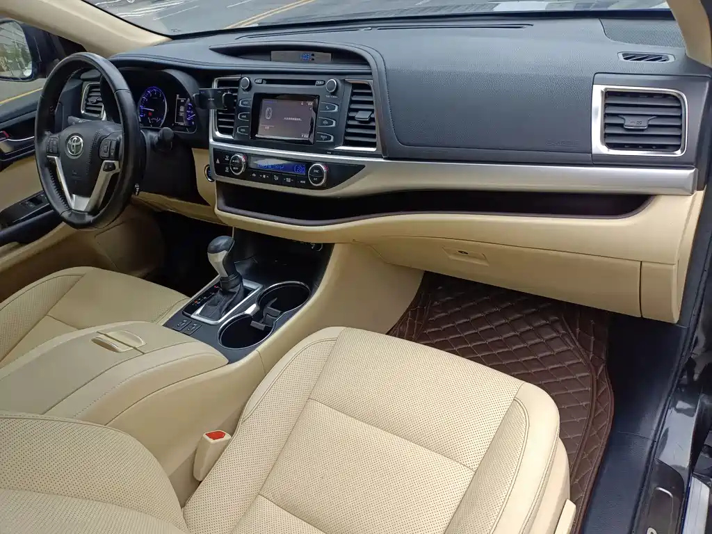 TOYOTA HIGHLANDER 2018