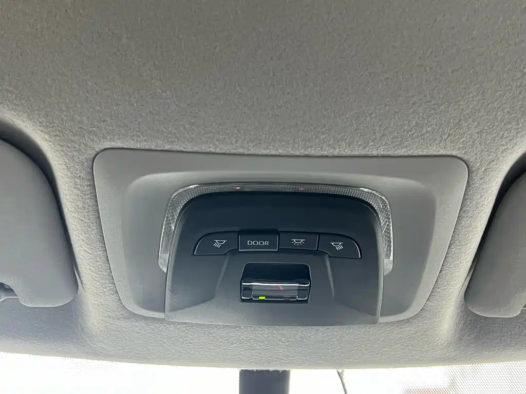 TOYOTA FRONTLANDER 2022