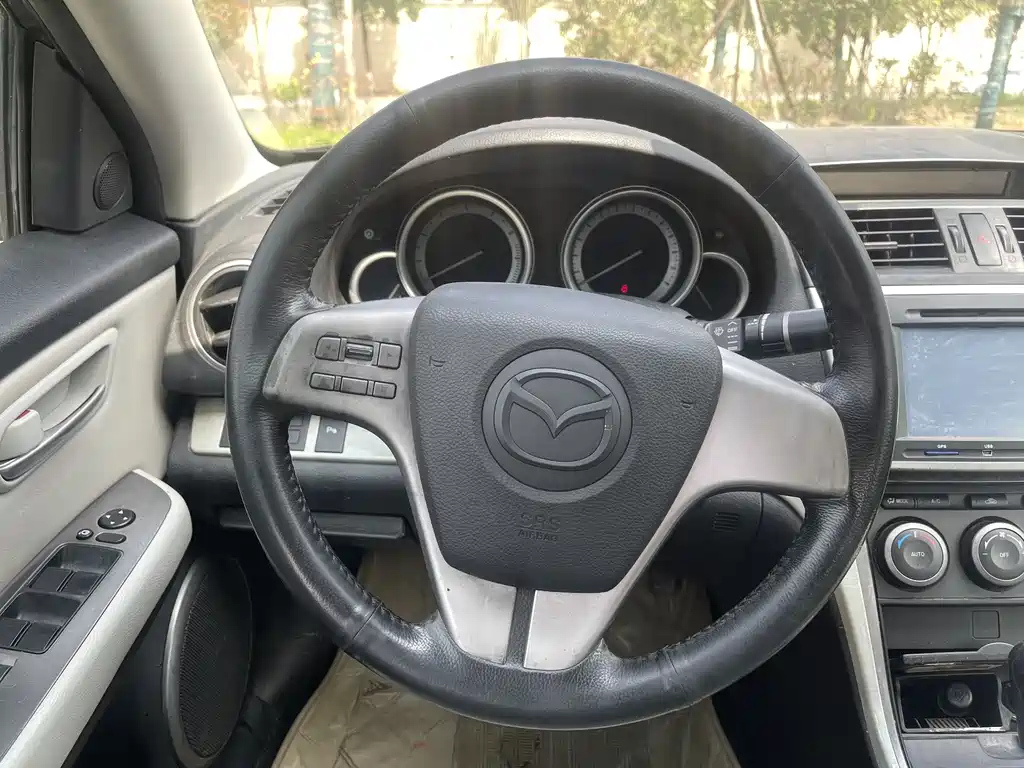 MAZDA MAZDA6 2010