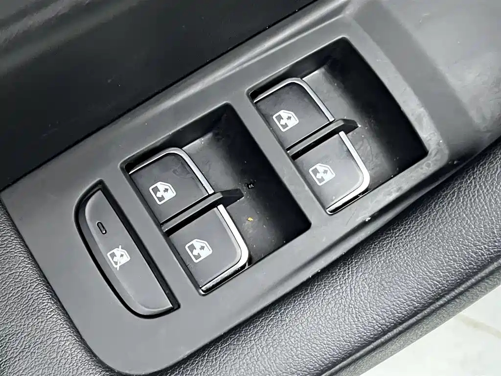 HONGQI H5 2022