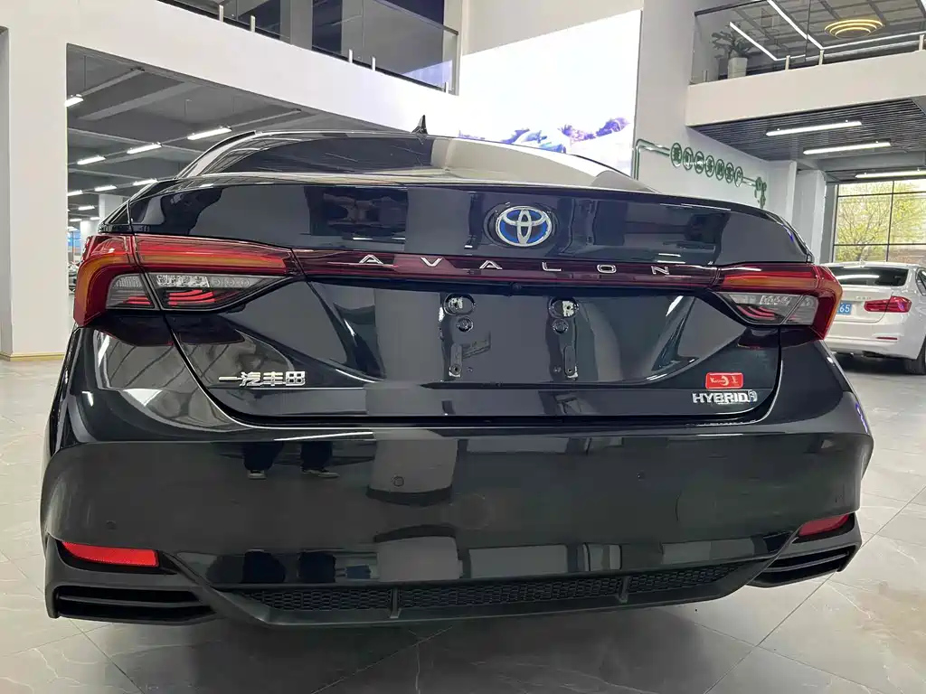 TOYOTA AVALON 2023