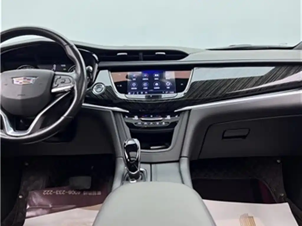 CADILLAC XT6 2021