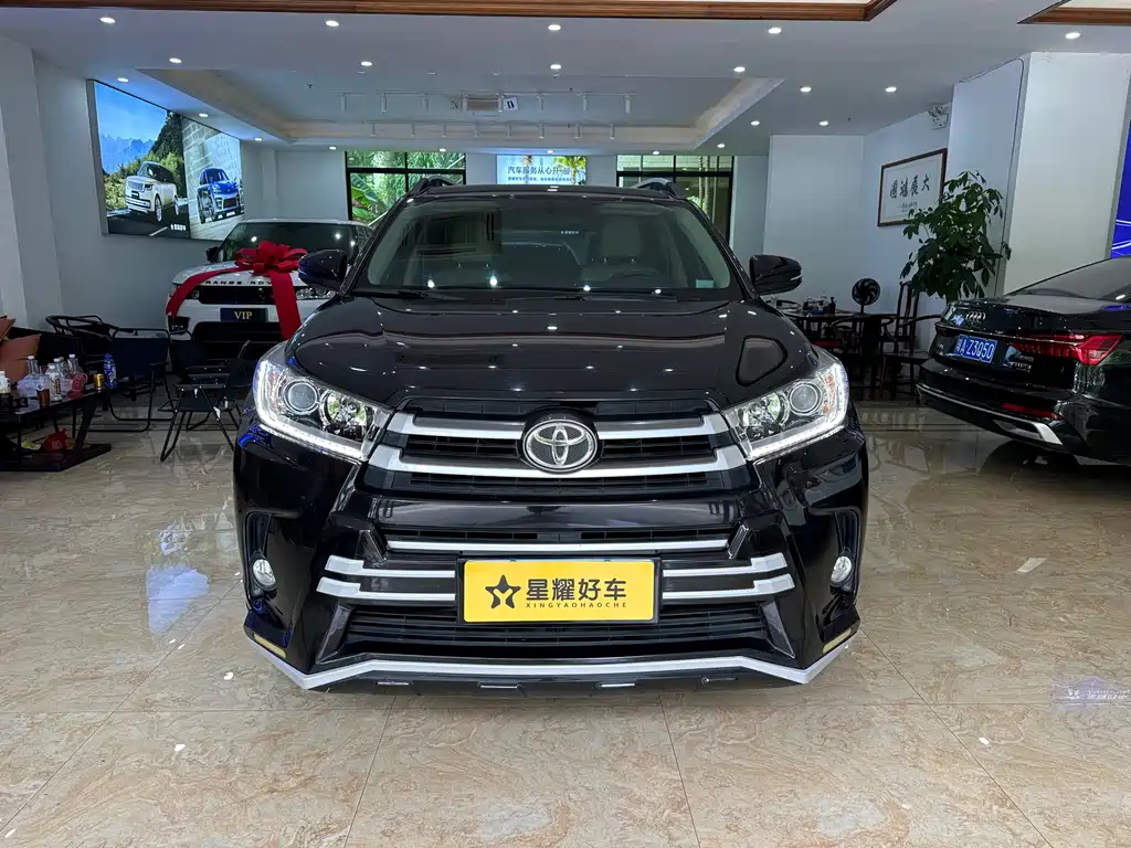 TOYOTA HIGHLANDER 2019