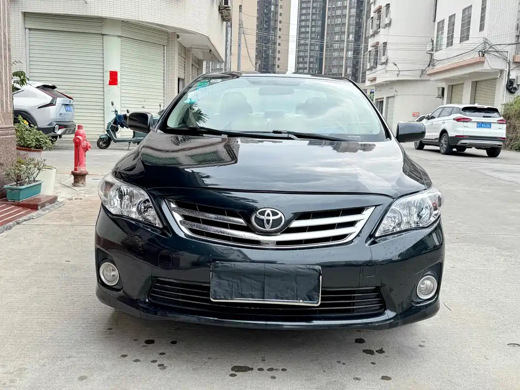TOYOTA COROLLA 2013