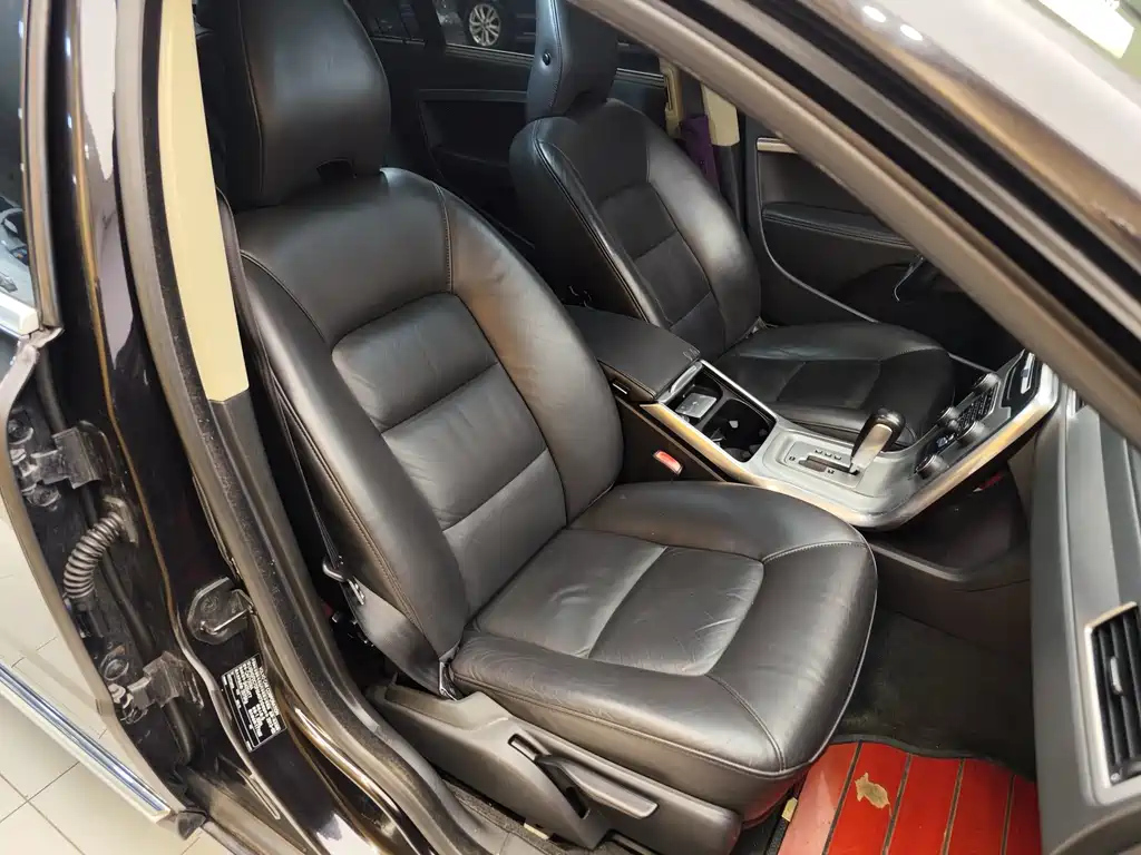VOLVO S80L 2013