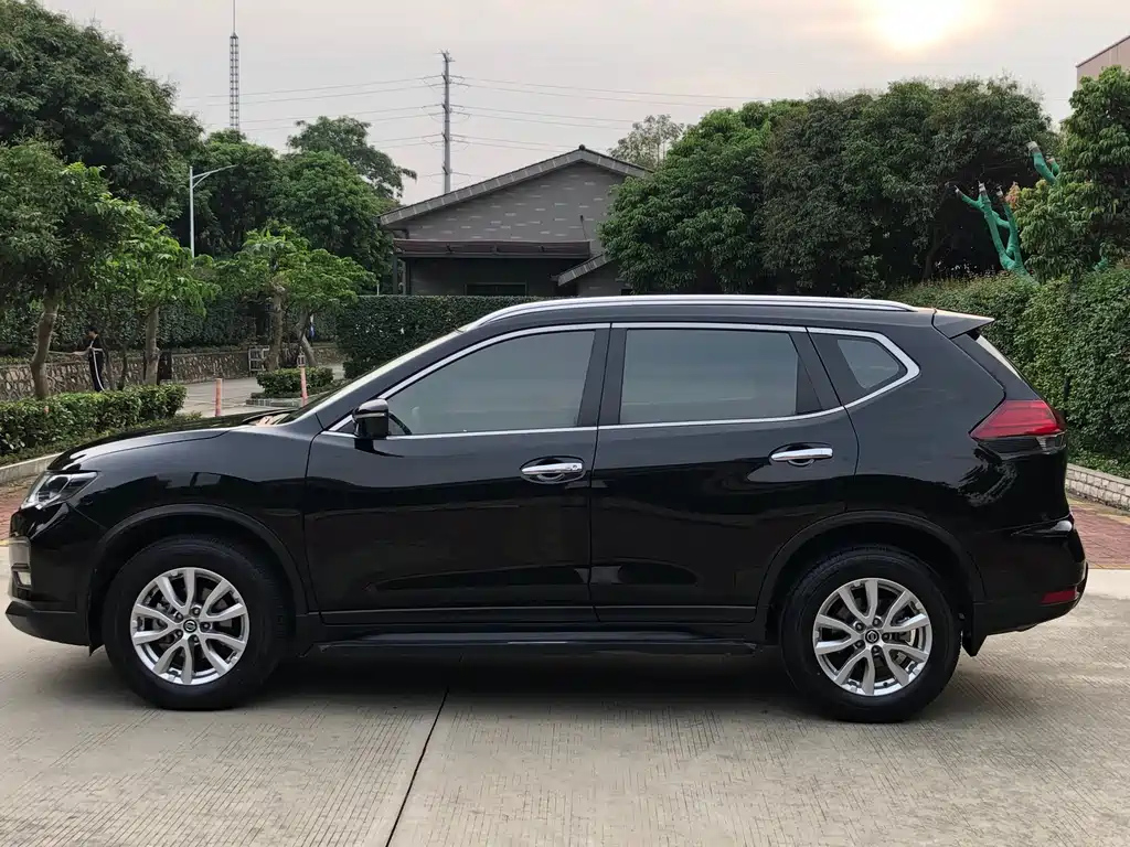 NISSAN X-TRAIL 2021