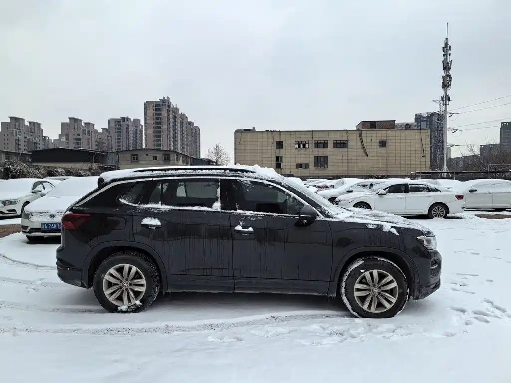VOLKSWAGEN TAYRON 2020