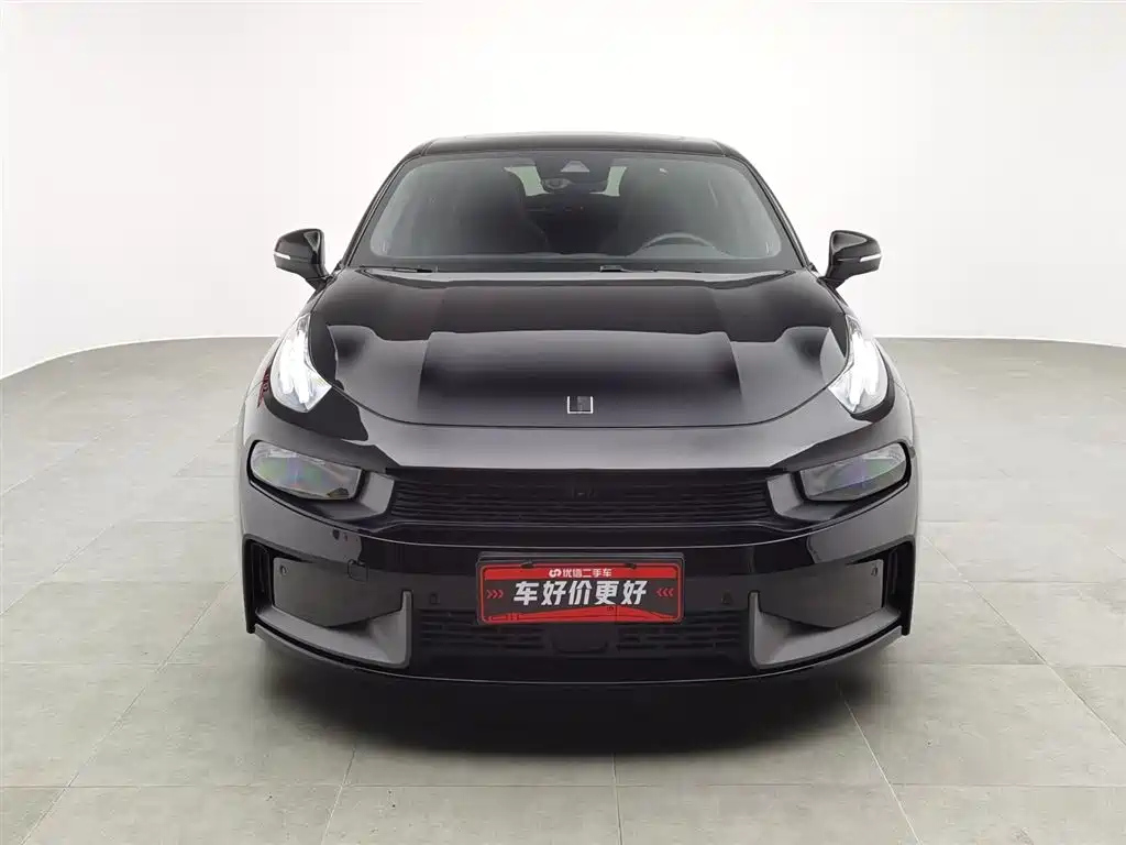 LYNK&CO 03 2020