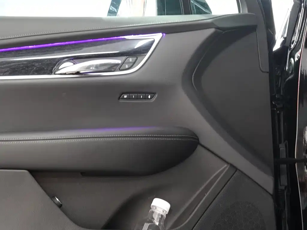 CADILLAC XT5 2021