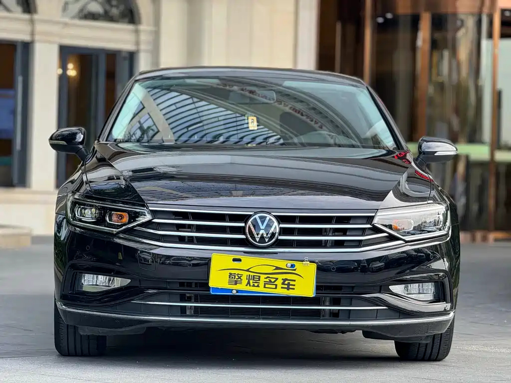 VOLKSWAGEN MAGOTAN 2022