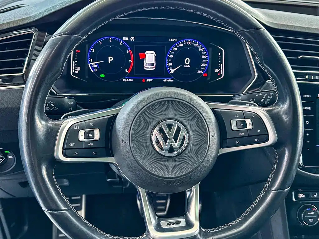 VOLKSWAGEN TIGUAN L 2020