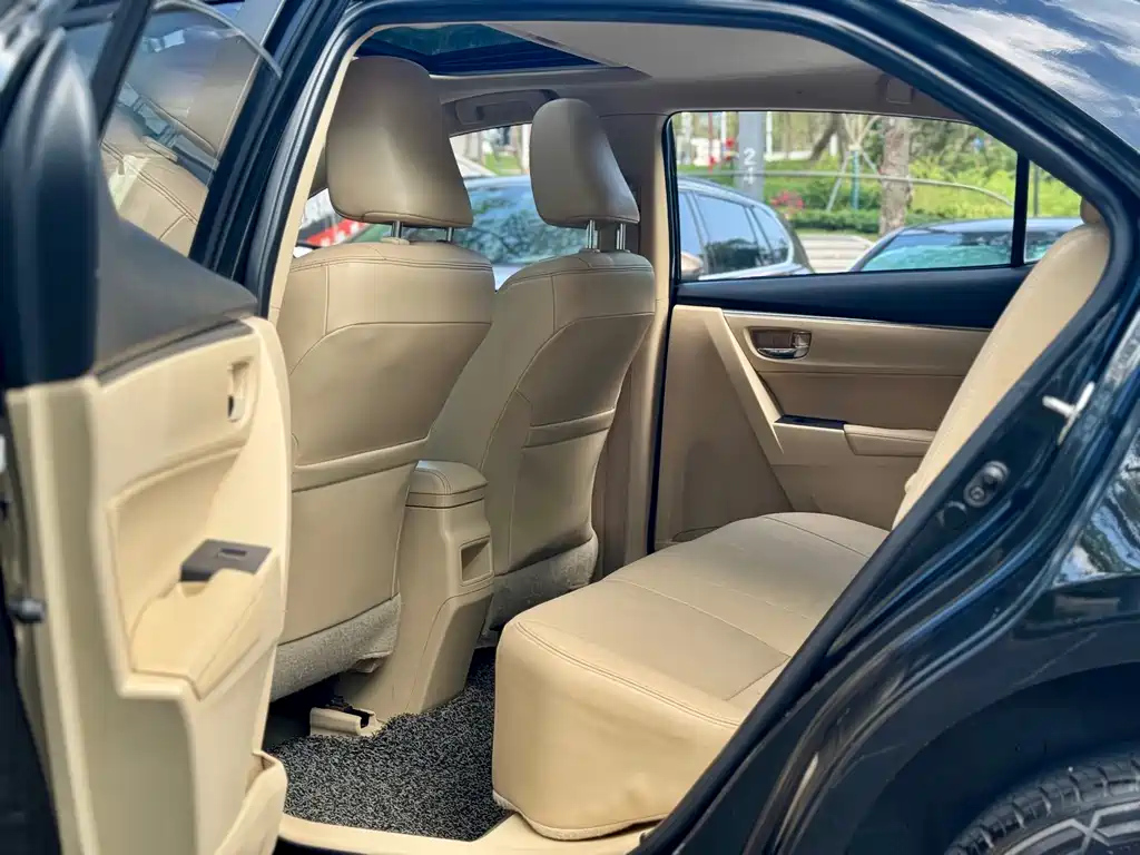 TOYOTA COROLLA 2014