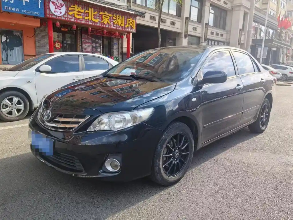 TOYOTA COROLLA 2011