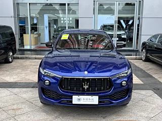 MASERATI LEVANTE  2023